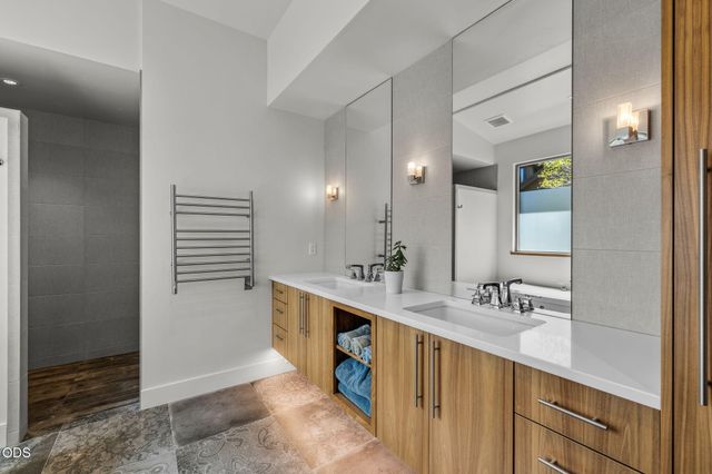 19460 Randall Court, Bend, OR 97702