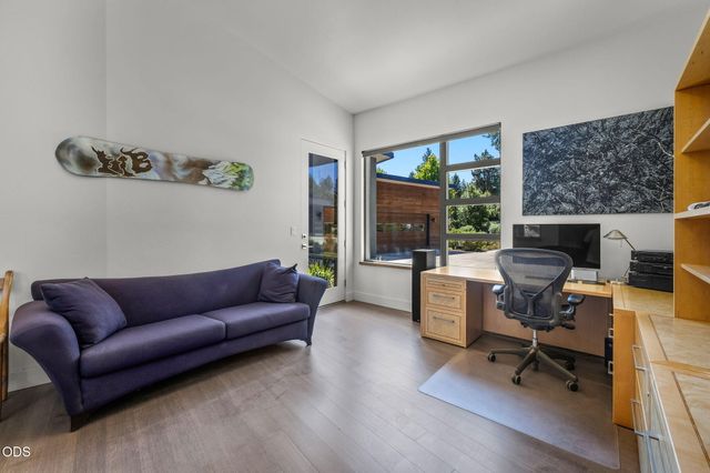 19460 Randall Court, Bend, OR 97702