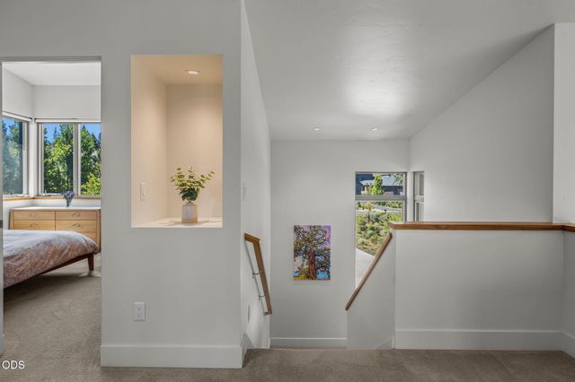 19460 Randall Court, Bend, OR 97702