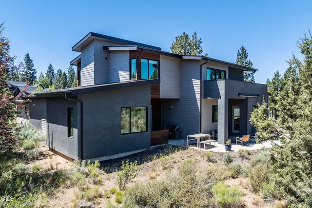 19460 Randall Court, Bend, OR 97702