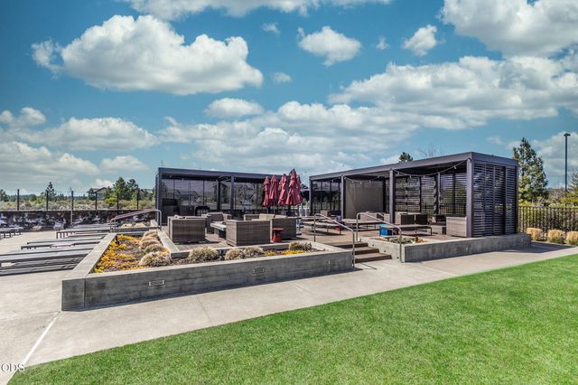 19460 Randall Court, Bend, OR 97702