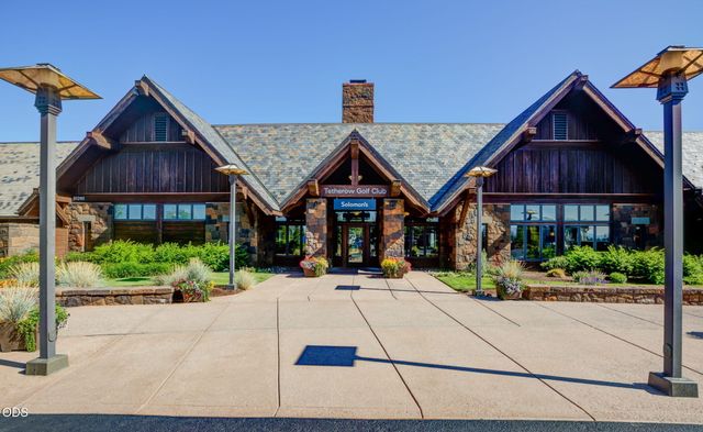 19460 Randall Court, Bend, OR 97702