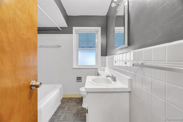 8227 Bingham Street, Detroit, MI 48228