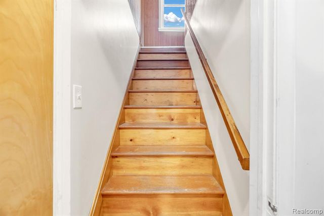 8227 Bingham Street, Detroit, MI 48228