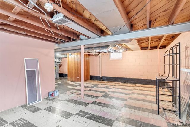 8227 Bingham Street, Detroit, MI 48228