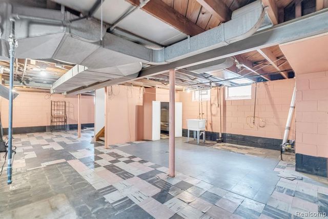 8227 Bingham Street, Detroit, MI 48228