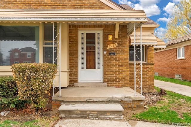 8227 Bingham Street, Detroit, MI 48228
