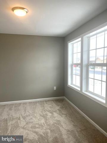 19 PACIFIC AVENUE, Milroy, PA 17063