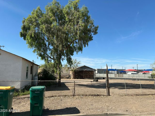 115 E 4TH Street, Eloy, AZ 85131
