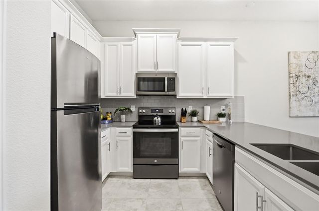 787 OCEAN COURSE AVENUE, Kissimmee, FL 34747