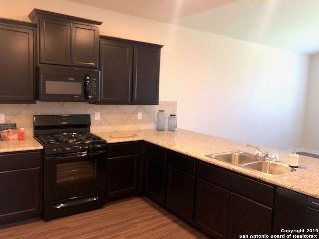 2449 MCCRAE, New Braunfels, TX 78130