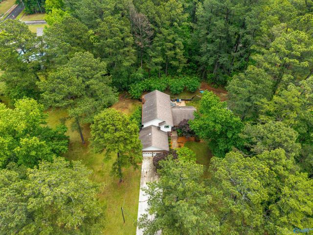 4410 Dogwood Drive SW, Decatur, AL 35603
