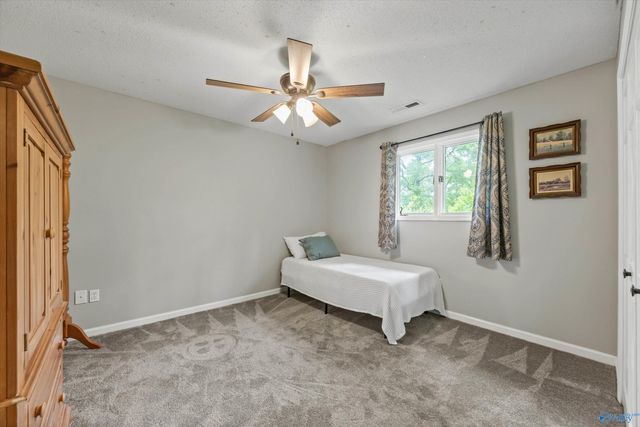 4410 Dogwood Drive SW, Decatur, AL 35603