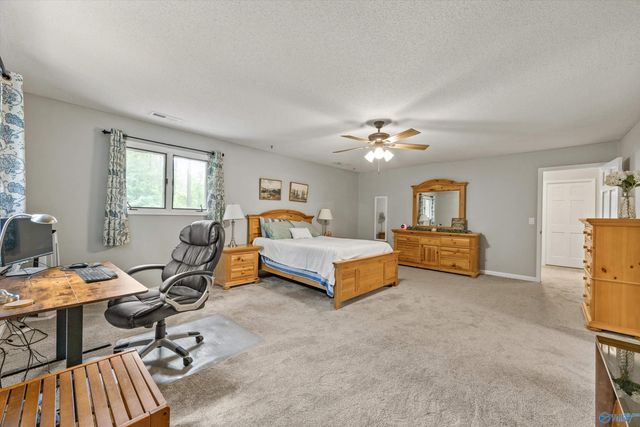 4410 Dogwood Drive SW, Decatur, AL 35603