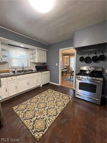 863 Medford Road, Cleveland Heights, OH 44121