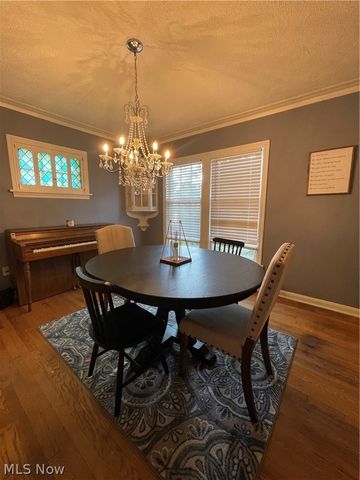 863 Medford Road, Cleveland Heights, OH 44121