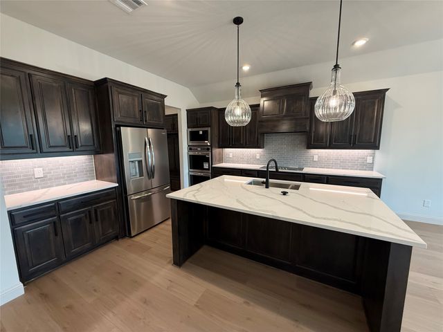 60 Heritage Drive, Possum Kingdom Lake, TX 76449