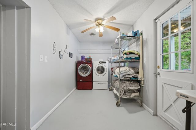 5042 Flat Gap Road, Pound, VA 24279