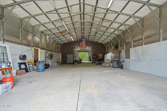 5042 Flat Gap Road, Pound, VA 24279