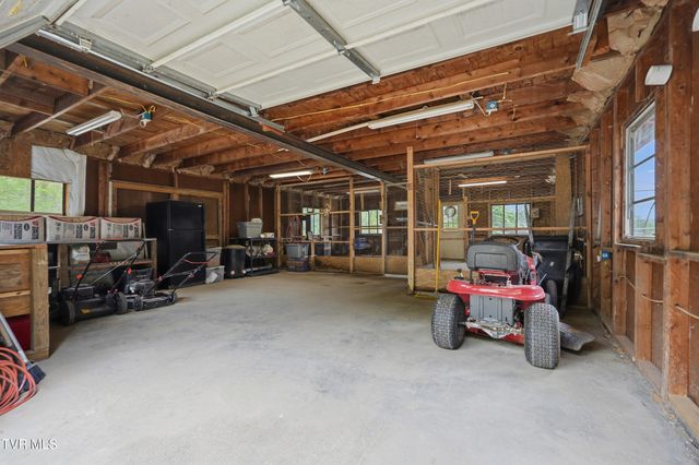 5042 Flat Gap Road, Pound, VA 24279