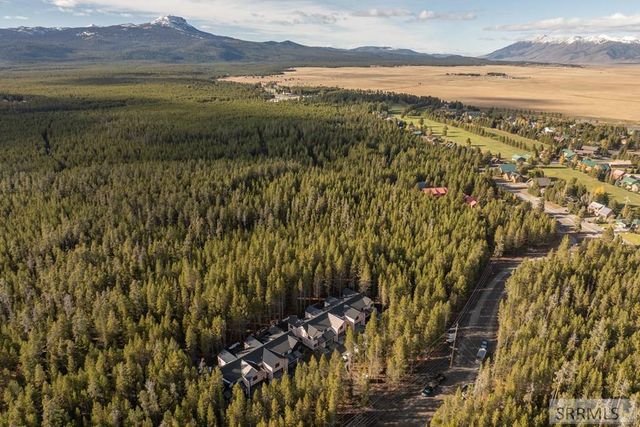 4347 Yeti Ln, Island Park, ID 83429