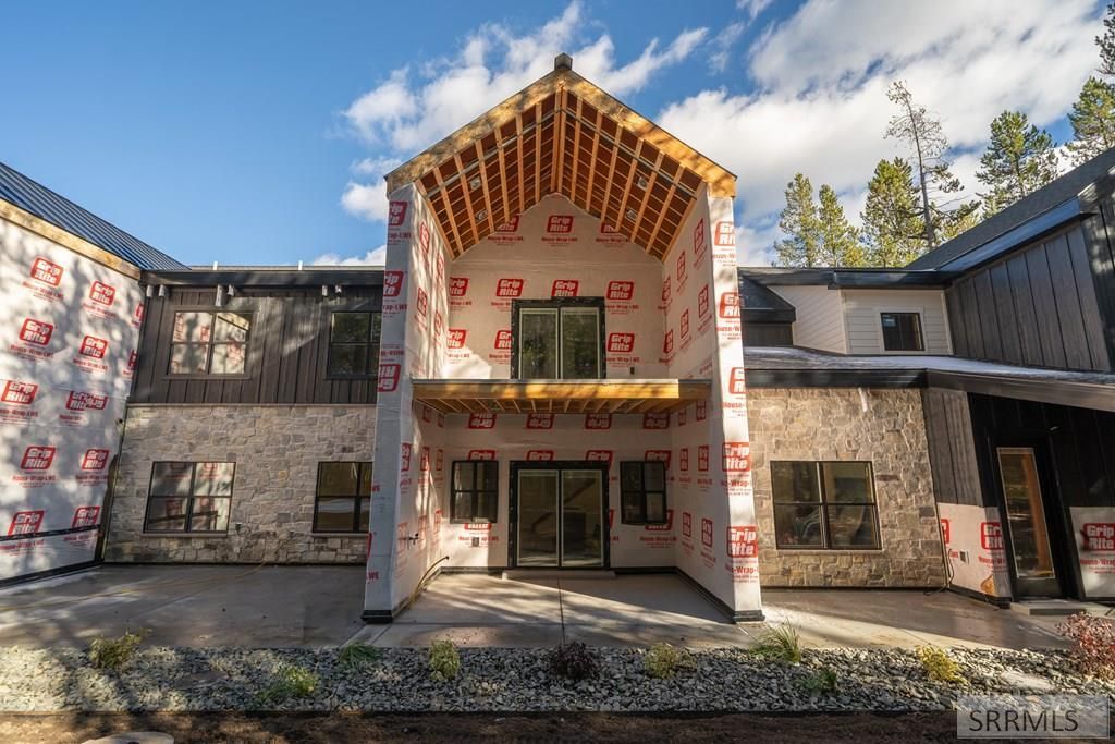 4347 Yeti Ln, Island Park, ID 83429