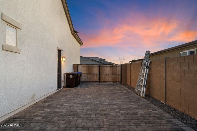 27835 N Hibiscus Lane, San Tan Valley, AZ 85143