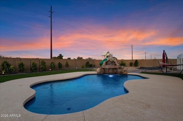 27835 N Hibiscus Lane, San Tan Valley, AZ 85143