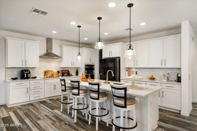 27835 N Hibiscus Lane, San Tan Valley, AZ 85143