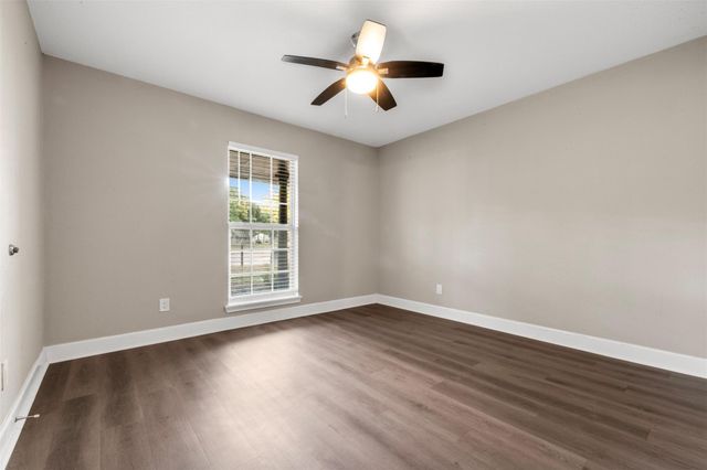 215 Acorn Tree Court, Spring, TX 77388