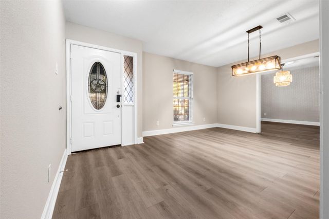 215 Acorn Tree Court, Spring, TX 77388