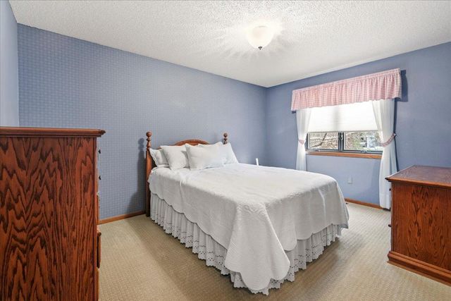 401 Green Avenue SE, Watertown, MN 55388