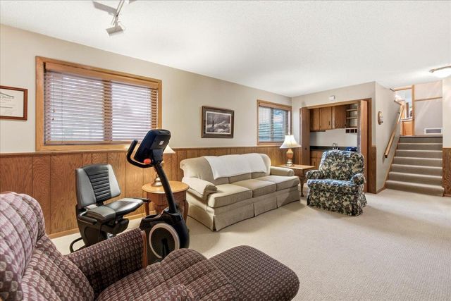 401 Green Avenue SE, Watertown, MN 55388