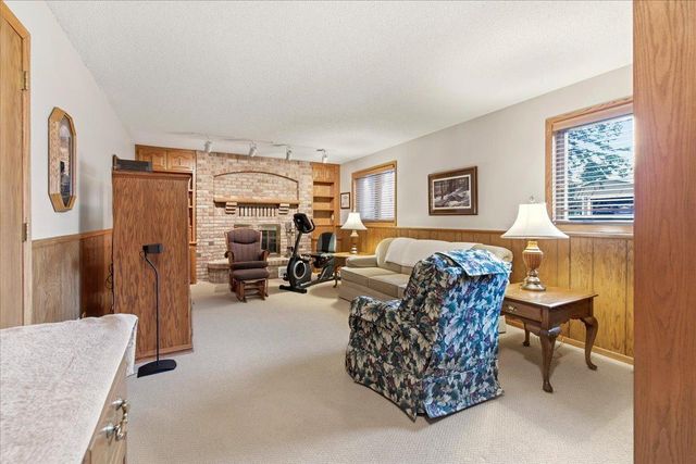 401 Green Avenue SE, Watertown, MN 55388