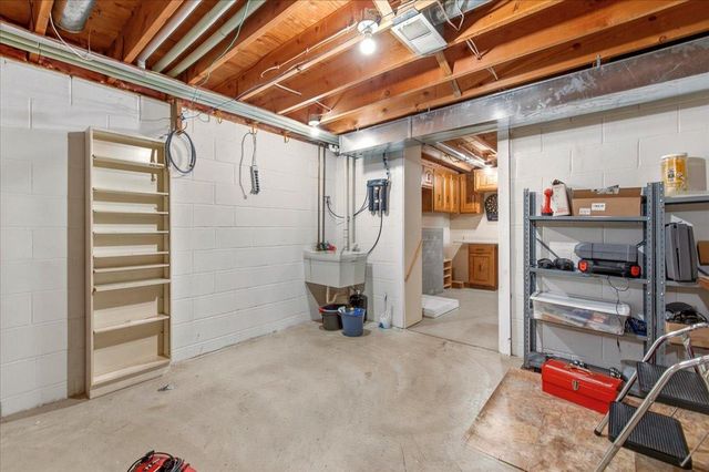 401 Green Avenue SE, Watertown, MN 55388