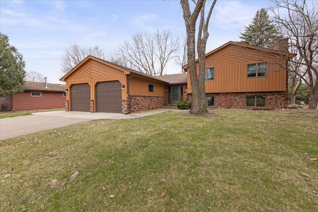 401 Green Avenue SE, Watertown, MN 55388