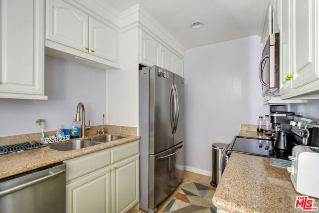 5651 Sumner Way 209, Culver City, CA 90230