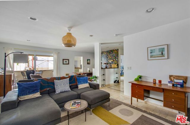 5651 Sumner Way 209, Culver City, CA 90230