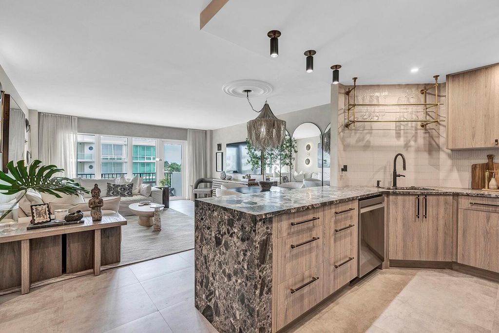 340 Sunset Drive 505, Fort Lauderdale, FL 33301
