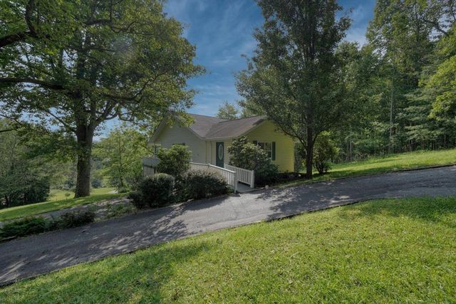 43 Diane Street, Blairsville, GA 30512