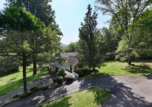 43 Diane Street, Blairsville, GA 30512