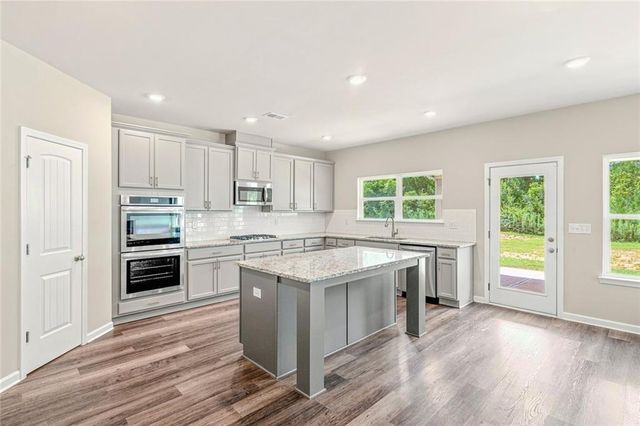 120 Ilene Drive, Fayetteville, GA 30214