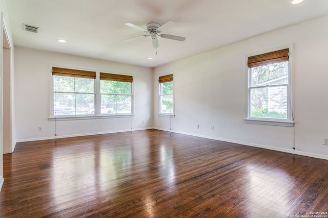 251 Brightwood, San Antonio, TX 78209