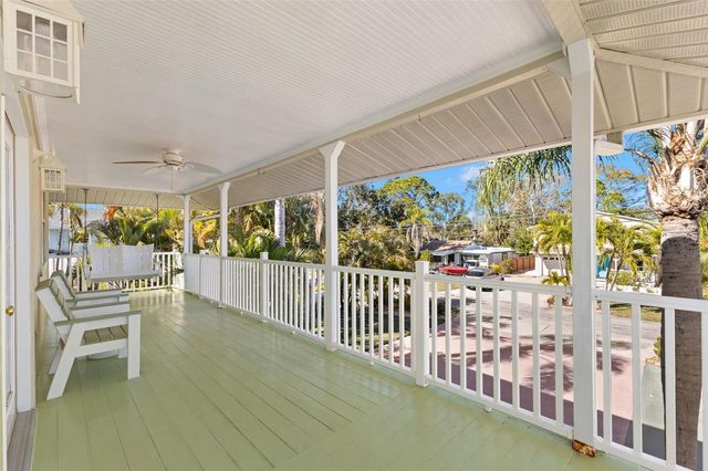 349 KENTUCKY AVENUE, Crystal Beach, FL 34681