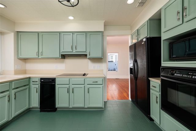 756 17TH AVENUE NE, St Petersburg, FL 33704