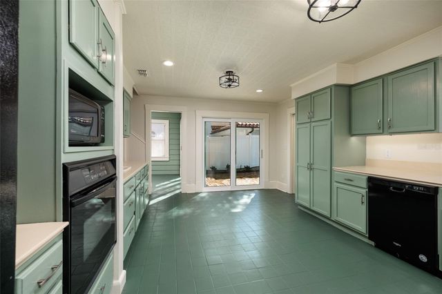 756 17TH AVENUE NE, St Petersburg, FL 33704