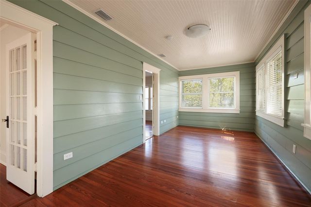 756 17TH AVENUE NE, St Petersburg, FL 33704