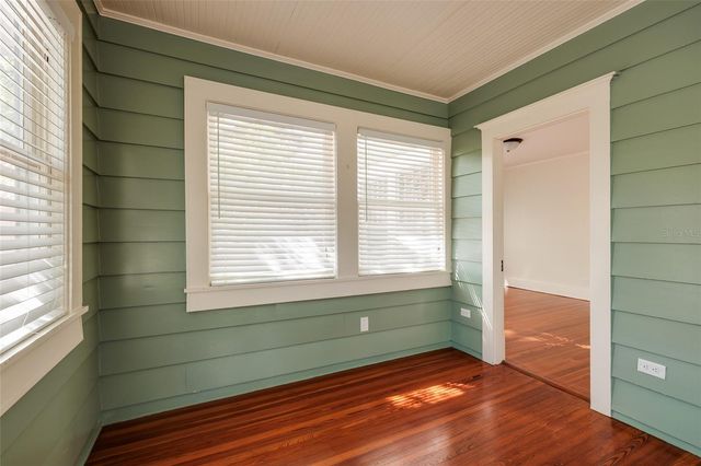 756 17TH AVENUE NE, St Petersburg, FL 33704