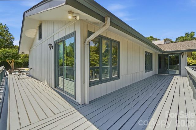 1507 Heatherloch Drive, Gastonia, NC 28054
