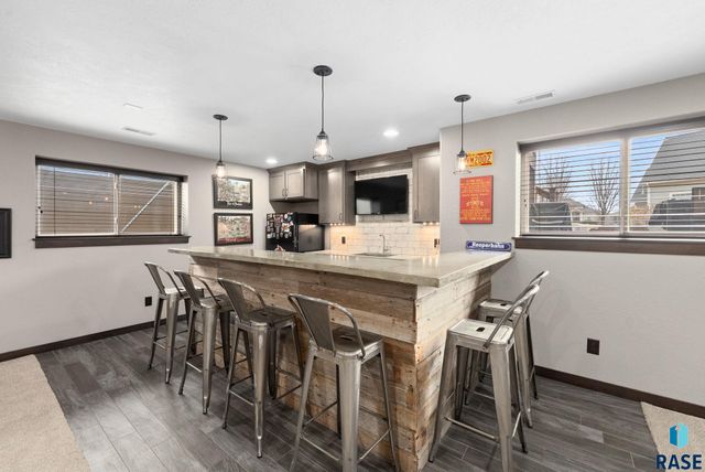 6801 E Archstone St Street, Sioux Falls, SD 57110